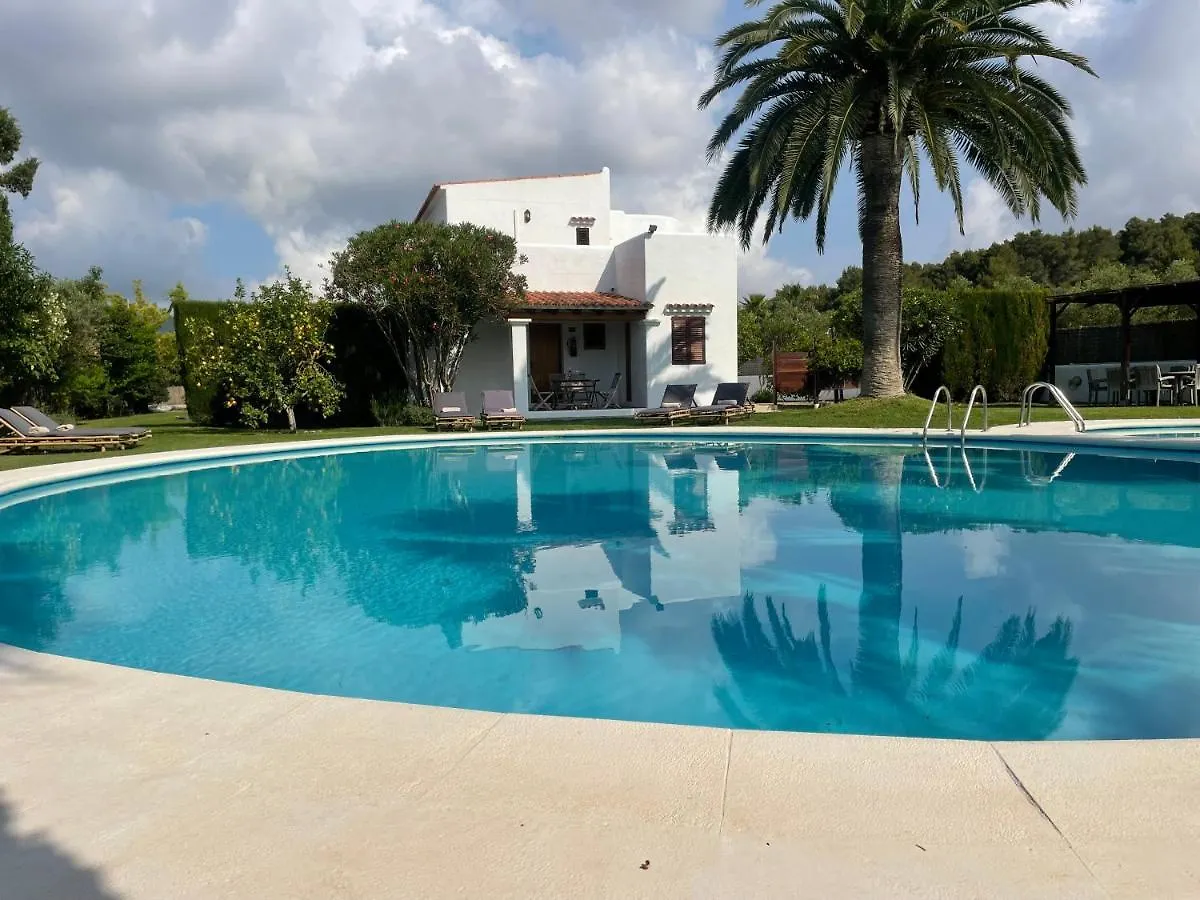 Authentic Villa With Amazing Pool Santa Gertrudis  İspanya